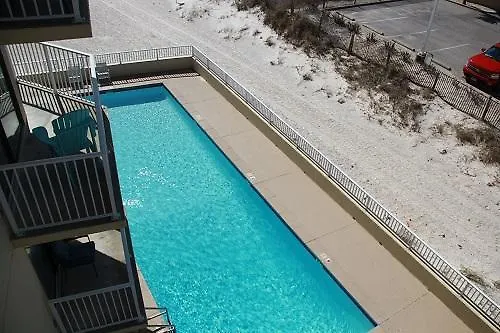 Hotel Whaler 3b *